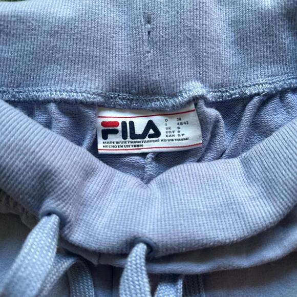 Vintage Fila Women's Sweatpants - Picture 4 of 5